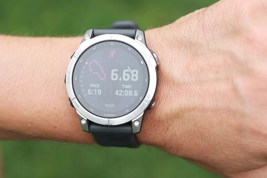 Записанные данные тренировок на часах Garmin Fenix 7. 